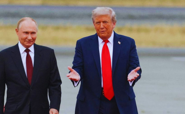 Bulgaria: Washington Weighing a Rollback of Oil Sanctions on Russia