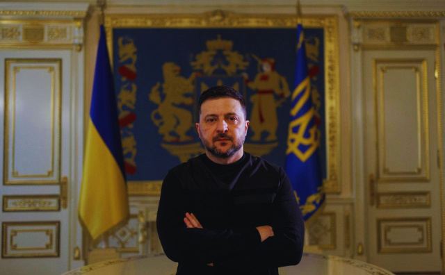 Bulgaria: Zelensky Reveals US Pressure: Leave Donbas or Lose Security Guarantees