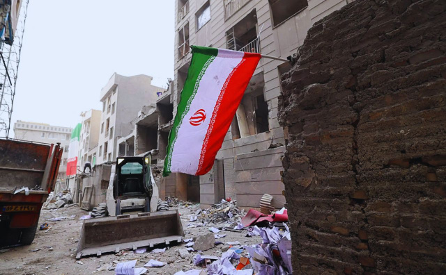 Bulgaria: Day 28 of War: Trump Delays Iran Strikes as Israel Hits Tehran and Gulf States Face Daily Attacks