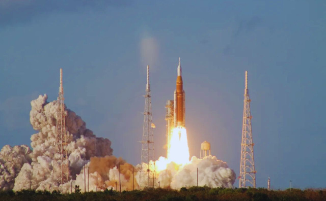 Bulgaria: Artemis II Lifts Off: NASA Spacecraft Enters Orbit Ahead of Moon Mission