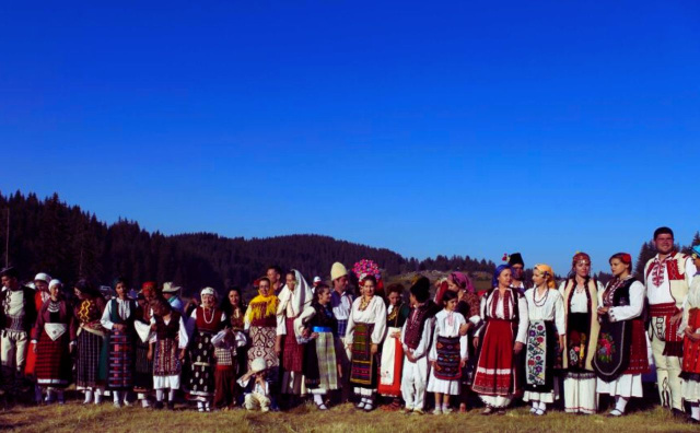 Bulgaria: Easter Monday in Bulgaria: Tradition and Family Visits